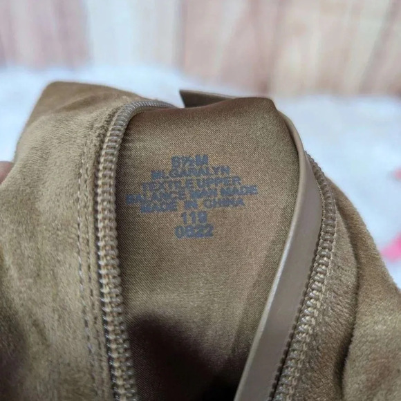 Marc Fisher LTD Uday Block Heel Western Inspired Boots Beige Suede size 6.5 - Picture 10 of 10